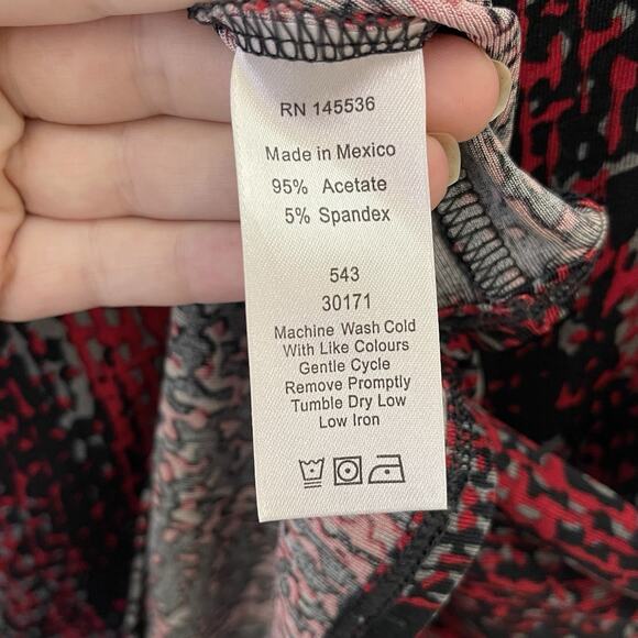 COLDWATER CREEK Black Red Printed Draped Cowl Neck Slinky Knit Tunic Tank - 3X - Picture 7 of 9